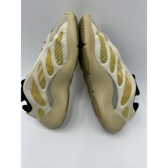 Adidas Yeezy 700 V3 Safflower Men’s Size 12 Athletic Shoes main image 10